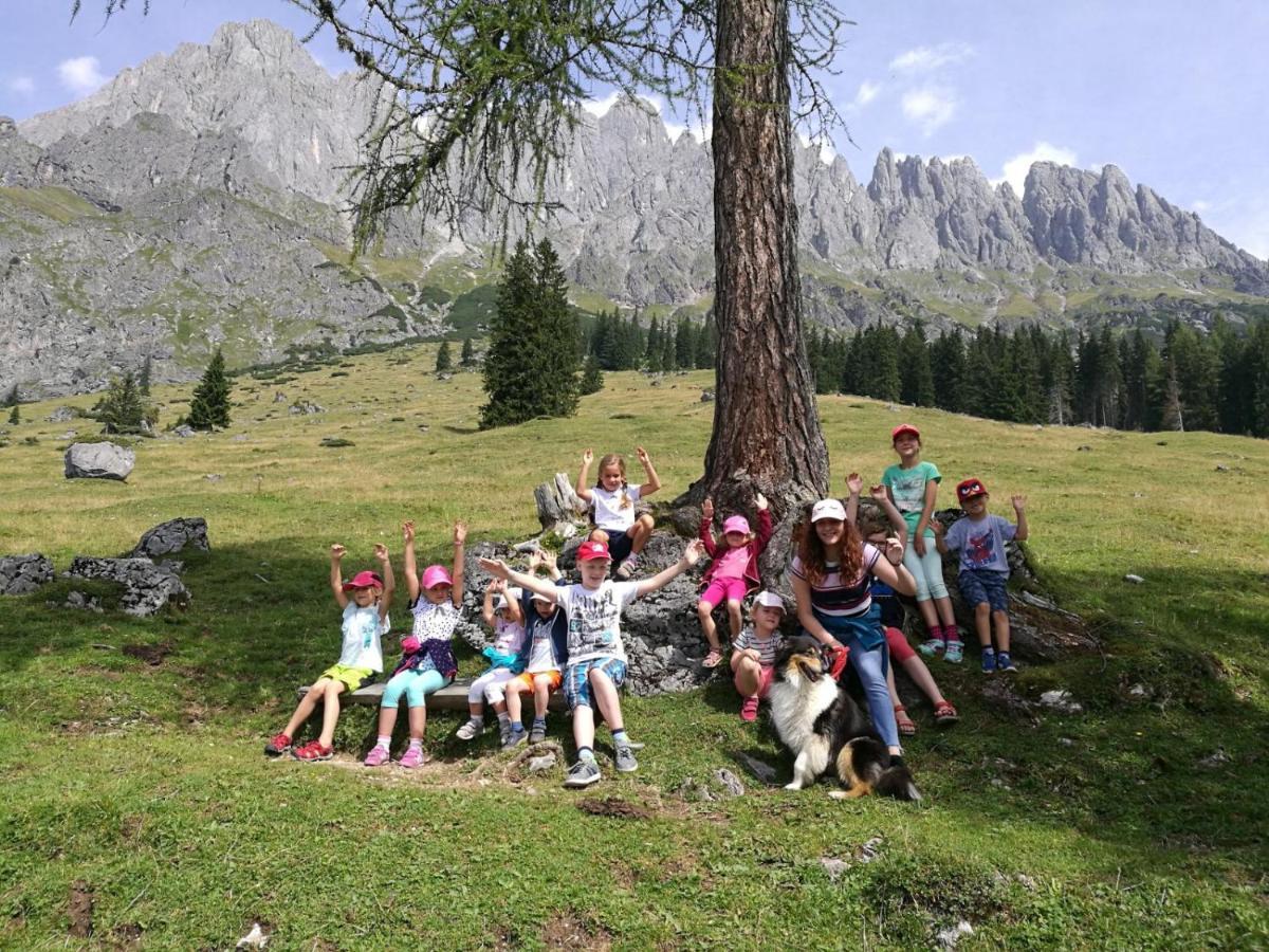 Hotel Lerch Sankt Johann im Pongau Kültér fotó