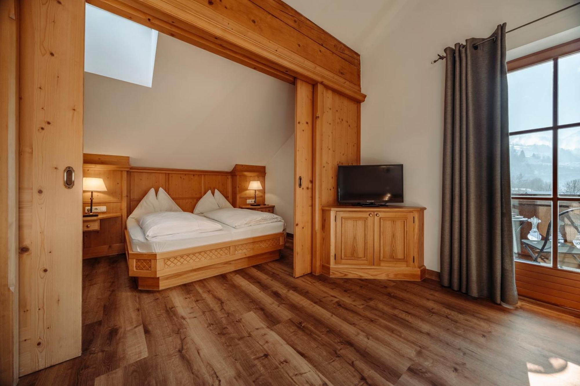 Hotel Lerch Sankt Johann im Pongau Kültér fotó